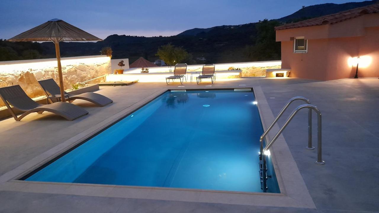 Georgioupoli Studio 2 With A Pool And Lake Views Kültér fotó