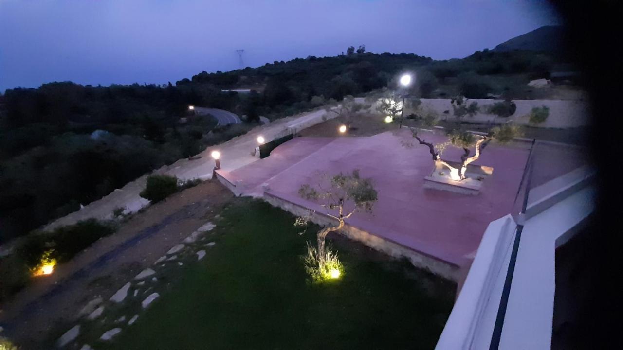 Georgioupoli Studio 2 With A Pool And Lake Views Kültér fotó